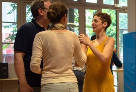 Nous enseignons la relation