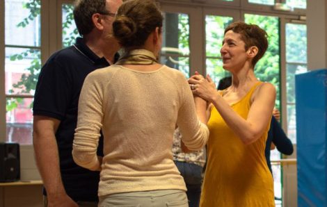 Nous enseignons la relation